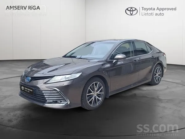 Toyota Toyota Camry (facelift), Executive komplektācija. 