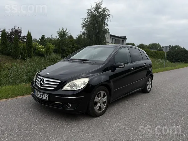Mercedes Машина в очень хорошем состоянии(сел поехал), Новы