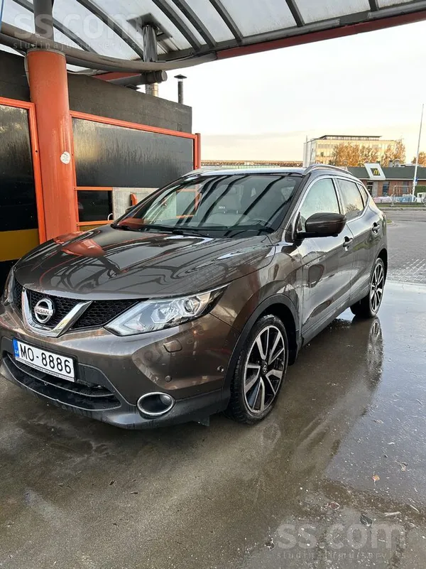 Nissan Pārdodam ekonomisku ģimenes auto Nissan Qashqai. A