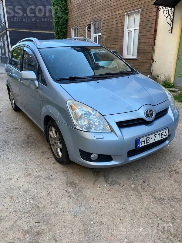 Toyota Продается рабочая лошадка , на ходу , экономия на 