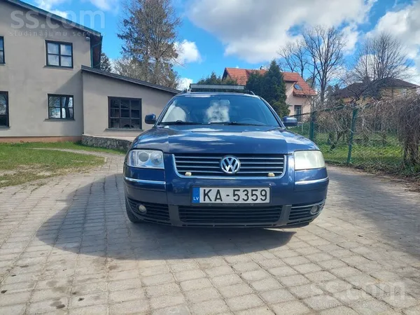 Volkswagen Pārdodu auto, savu funkciju pilda ir rūsas defekti