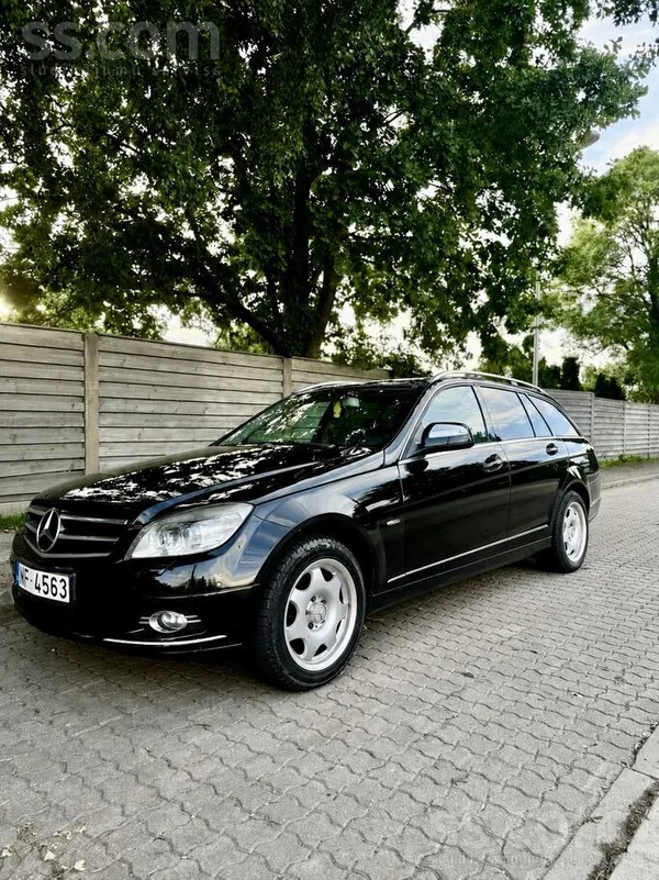 Mercedes Pārdodu ļoti labi saglabājušos Mercedes C320, 2008