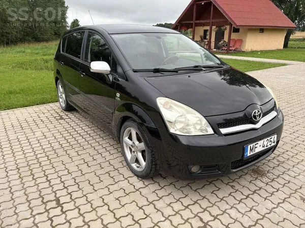 Toyota Kondicionieris strāda, jauna degvielas bāka un bre