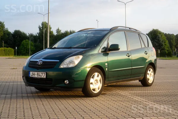 Toyota Pārdodu Toyota Corolla Verso 2003, 1.6 benzīns, 81
