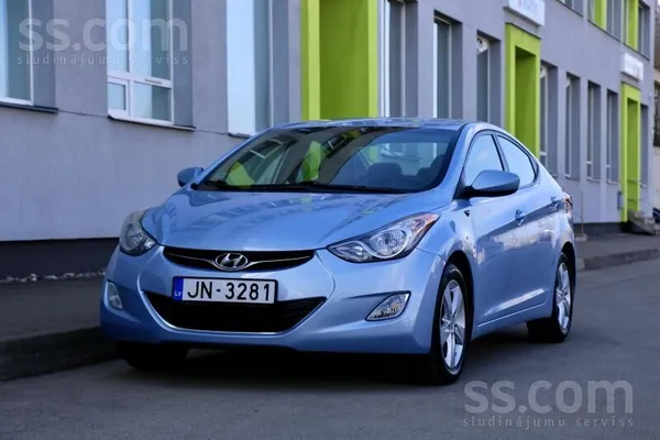 Hyundai Продаю комфортный и ухоженный Hyundai Elantra 2012