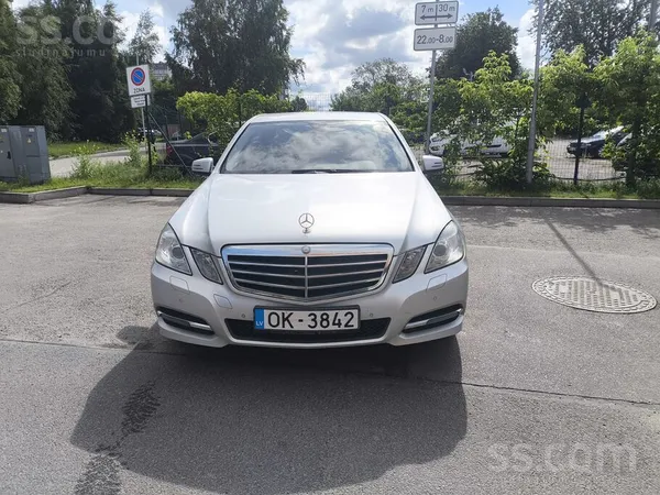 Mercedes E220