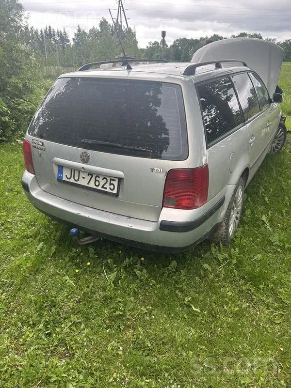 Volkswagen Tirgojas pasātiņš, vai nu celšanai augšā, vai nu r