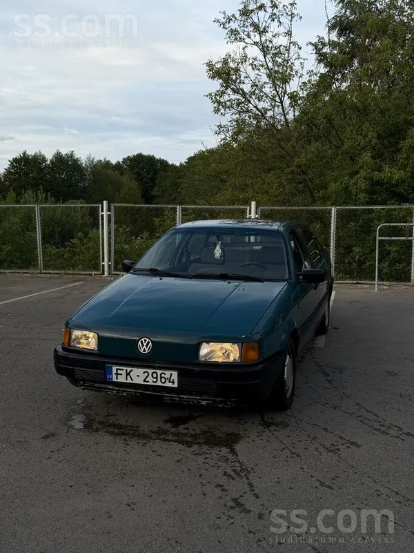 Volkswagen Pārdodas Passat b3 sedans, 5 pakāpeniska manuāla k