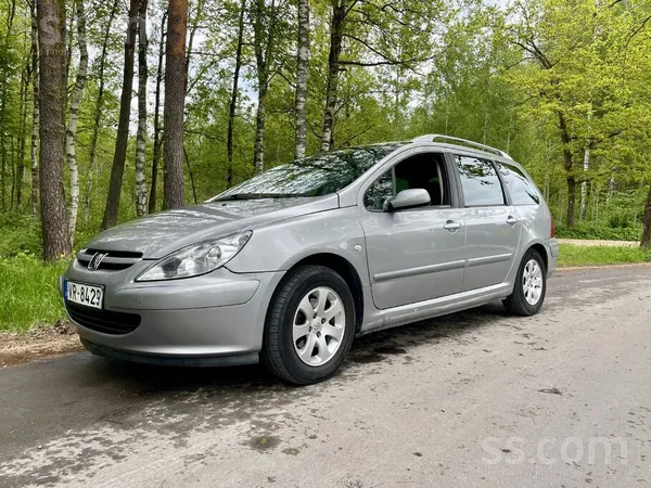 Peugeot Pārdod ekonomisku un ietilpīgu Peugeot 307 SW ar u