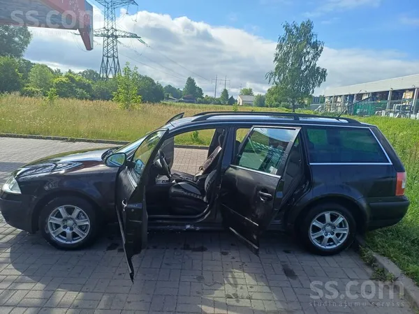 Volkswagen 2 ключа, отличная летняя резина, зимняя резина 8.5
