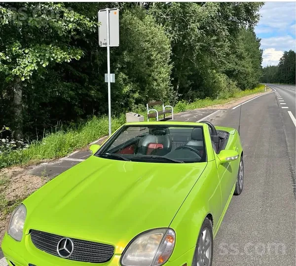 Mercedes Pārdodu Mercedes-Benz Slk ar Kompressor dzinēju un