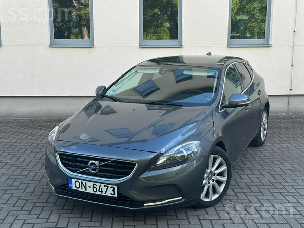 Продаю Volvo V 40 Avtomat. Машина в очень хорошем состоянии и обслуживалась