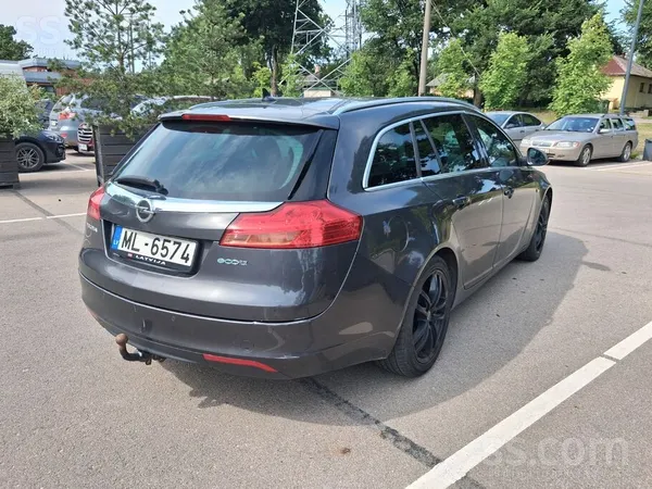 Opel Sakarā ar jauna auto iegādi, tiek pārdots Opel Ins