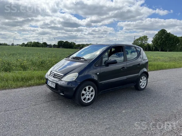 Mercedes Pārdodu labā stāvoklī darba auto, kas ekspluatācij