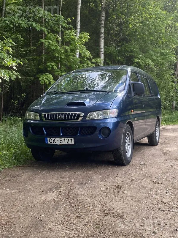 Hyundai Pārdodas ļoti labs Hyundai H200 busiņš. 6 sēdvieta