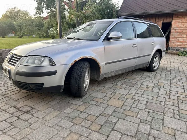 Volkswagen Tirgojas labs darba auto. Motors darba kārtībā, ri