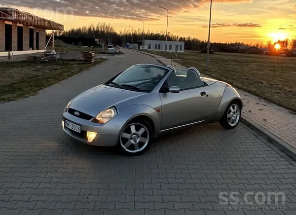 Ford Pārdodu 2003 gada Ford Streetka. Manuāli atverams