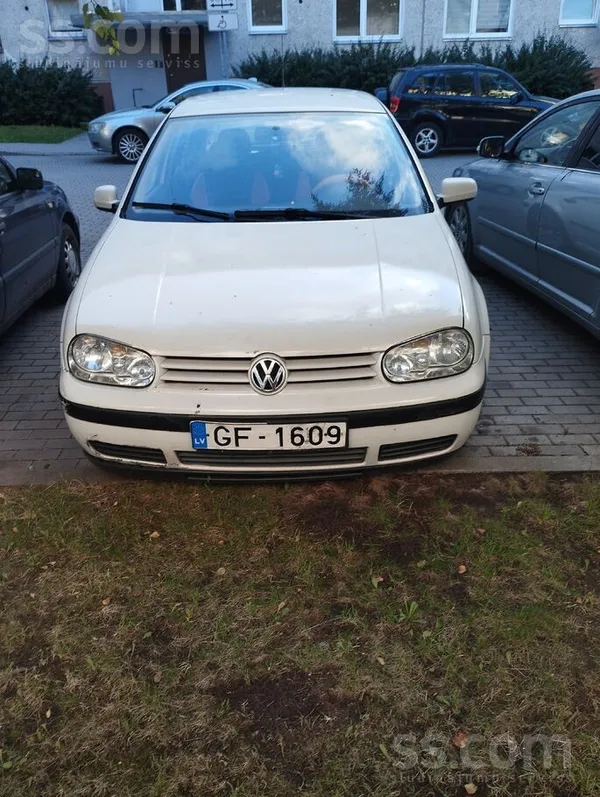Volkswagen Pārdodu Golf 4. Tas iet labi Esmu slimības atvaļin