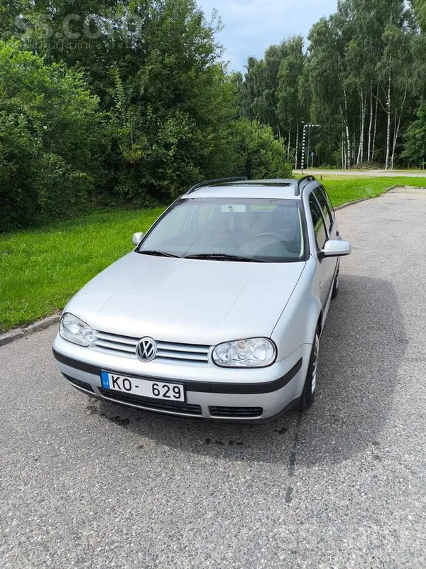 Volkswagen Pārdodu Volkswagen Golf IV 1.6 benzīnu 74kw, 2000.