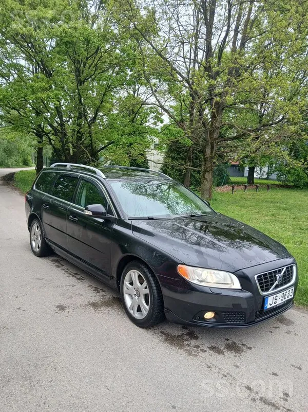 Volvo Pārdodu Volvo V70 2.4 D5 136kW labā tehniskā stāvo
