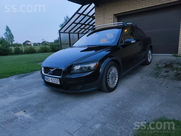 Volvo Īpašvieks pārdot Volvo C30 2.0 benzīns.