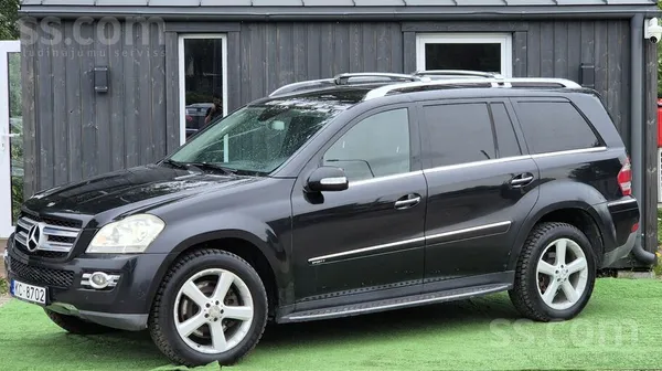 Mercedes Pārdod Mercedes-Benz Gl320.