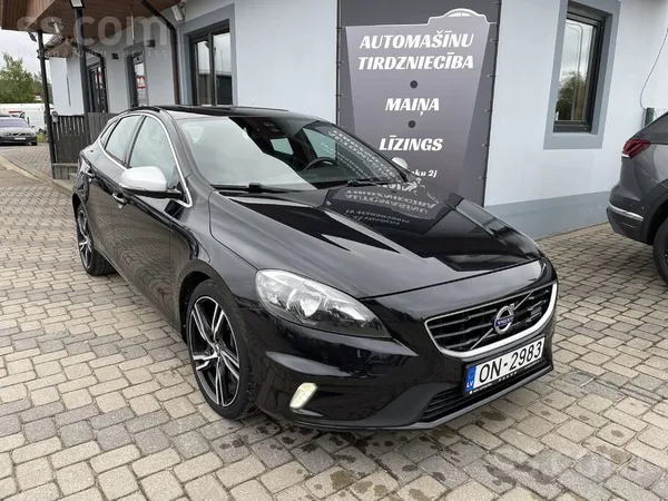 Volvo 2014 Volvo V40 R-Designe 2.0 Dīzeļdegviela 140kw/ 