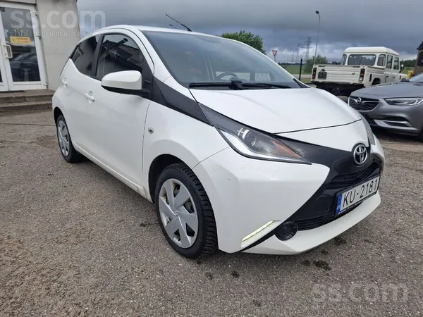 2017g. Toyota Aygo, 1.0 litru benzīns, 51Kw/70Zs
Tikai 54200 km nobraukums,