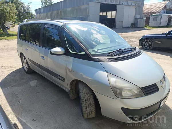 Renault Normāls auto, ikdienā tiek lietots. Ir k. k. defek