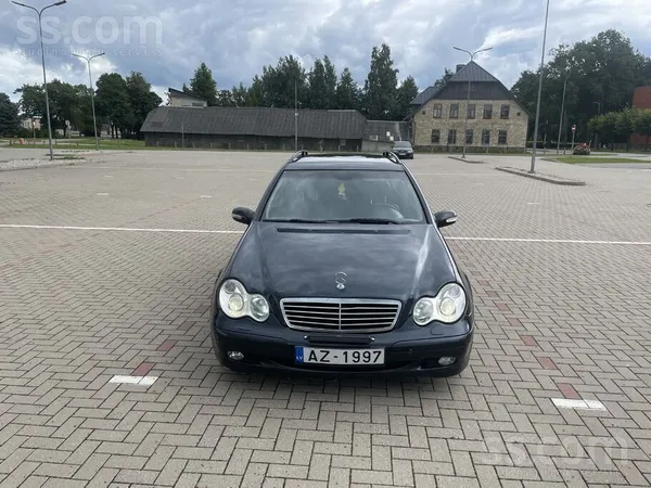 Mercedes C270
