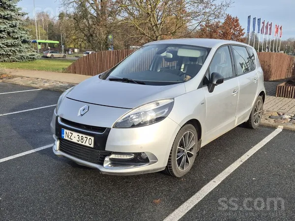 Renault Pārdodu labu Scenic ar patiesu nobraukumu. Brauc ļ